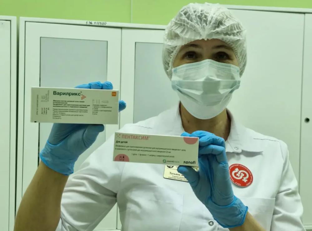 В кабинете вакцинопрофилактики нашего Центра имеется в наличии вакцина «Пентаксим» (Франция)