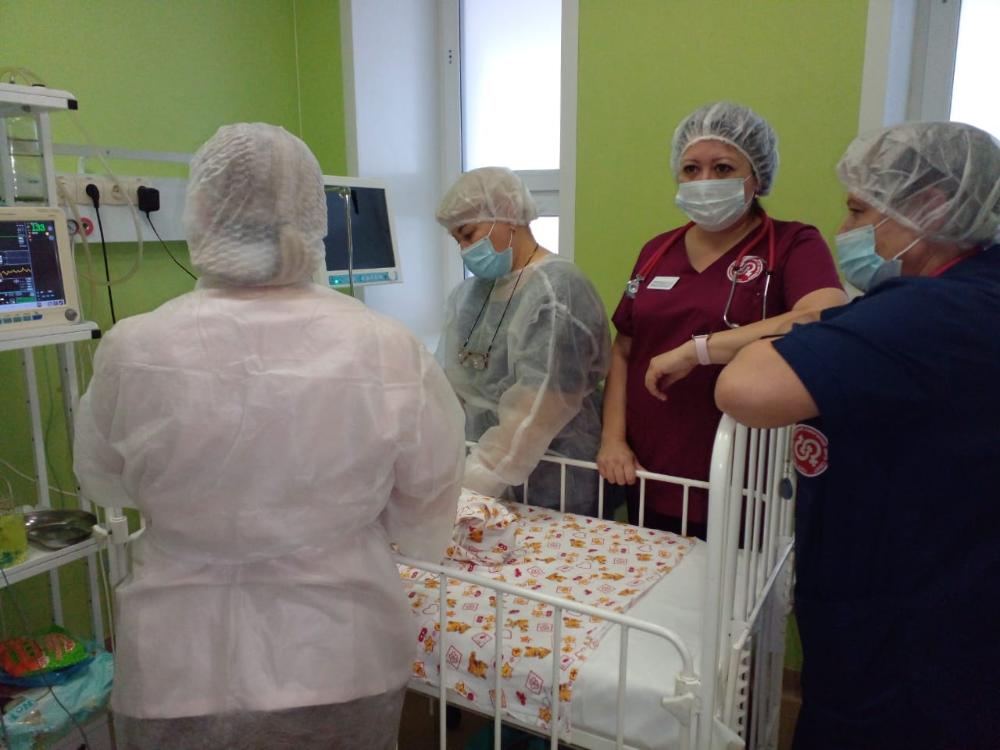 Врачи Пензенского областного клинического Центра спецвидов спасли жизнь полуторамесячному ребёнку