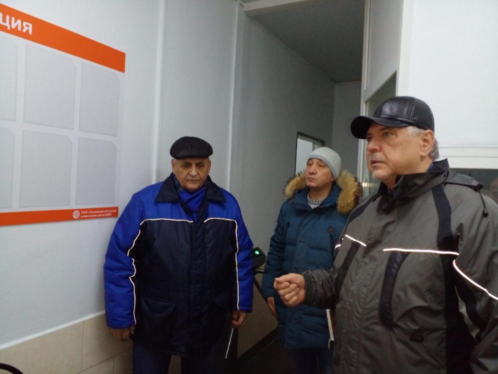 Сегодня, 25 декабря, главный врач нашего Центра Сергей Борисович Рыбалкин официально открыл обновлённую проходную в медучреждение со стороны улицы Красная
